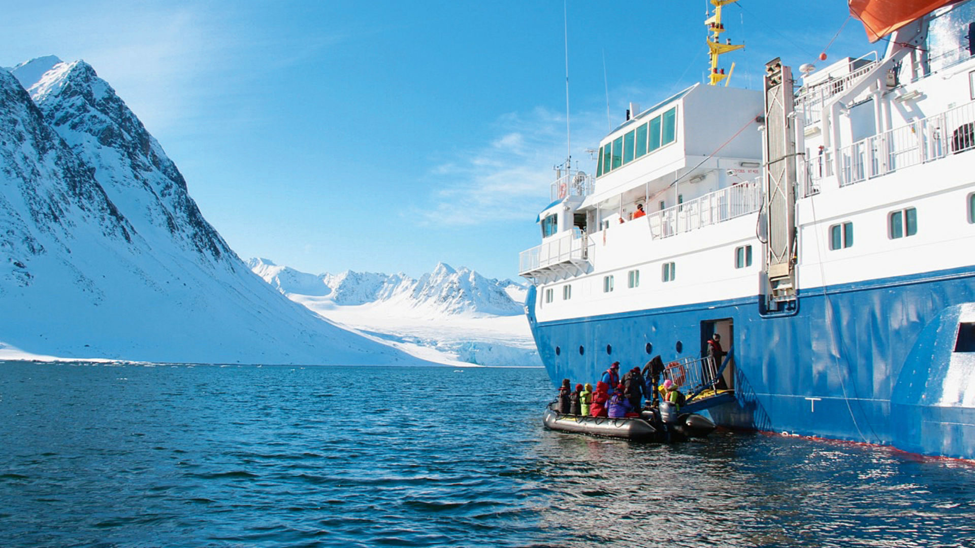MS Quest ship - Arctic - Steppes Travel