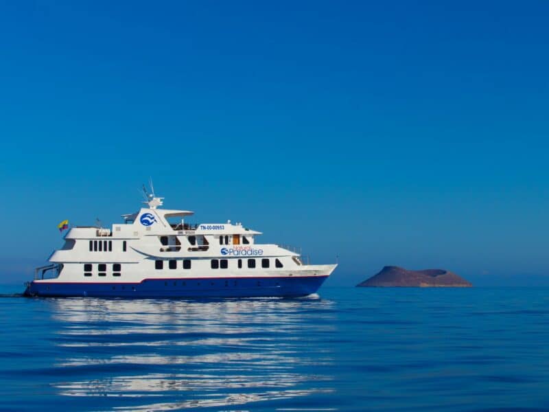 Natural Paradise Yacht, Galapagos