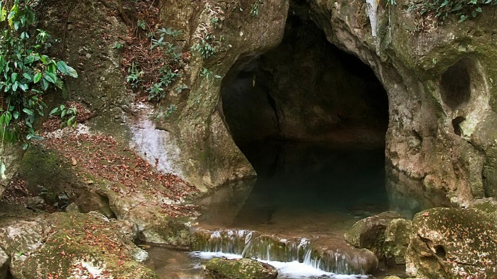 Entrance to Aktun Tunichil Muknal cave