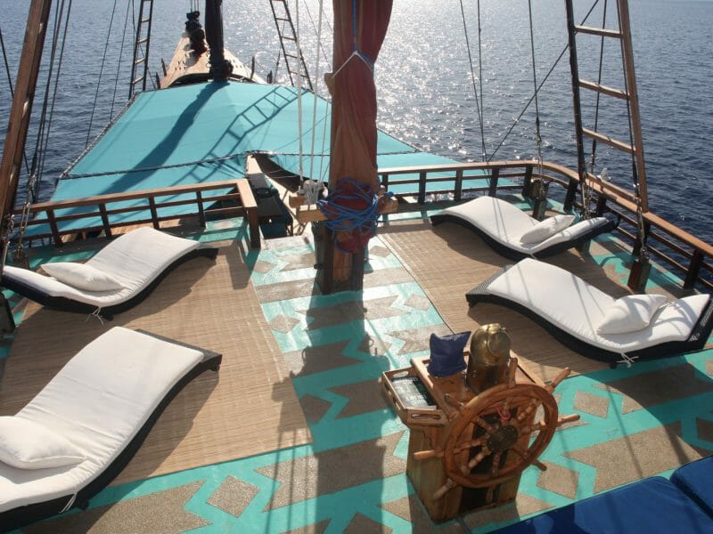 Deck, Tiger Blue, Komodo, Sri Lanka