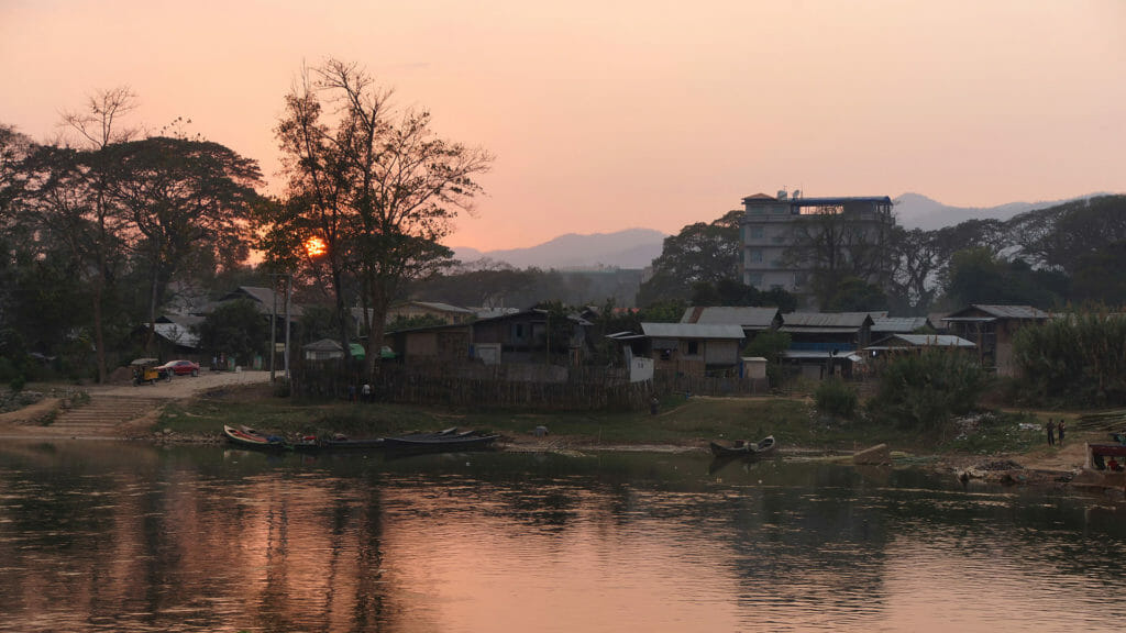 Dokthawaddy river sunset