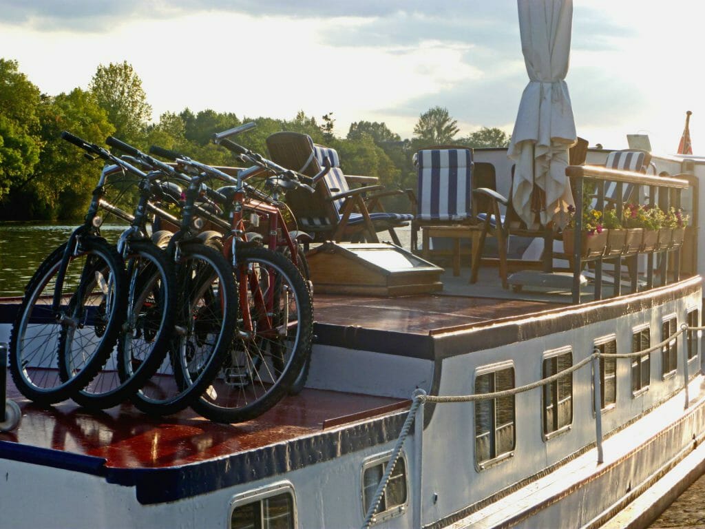 Cycles on board barge, French Luxury Barge Holidays, France