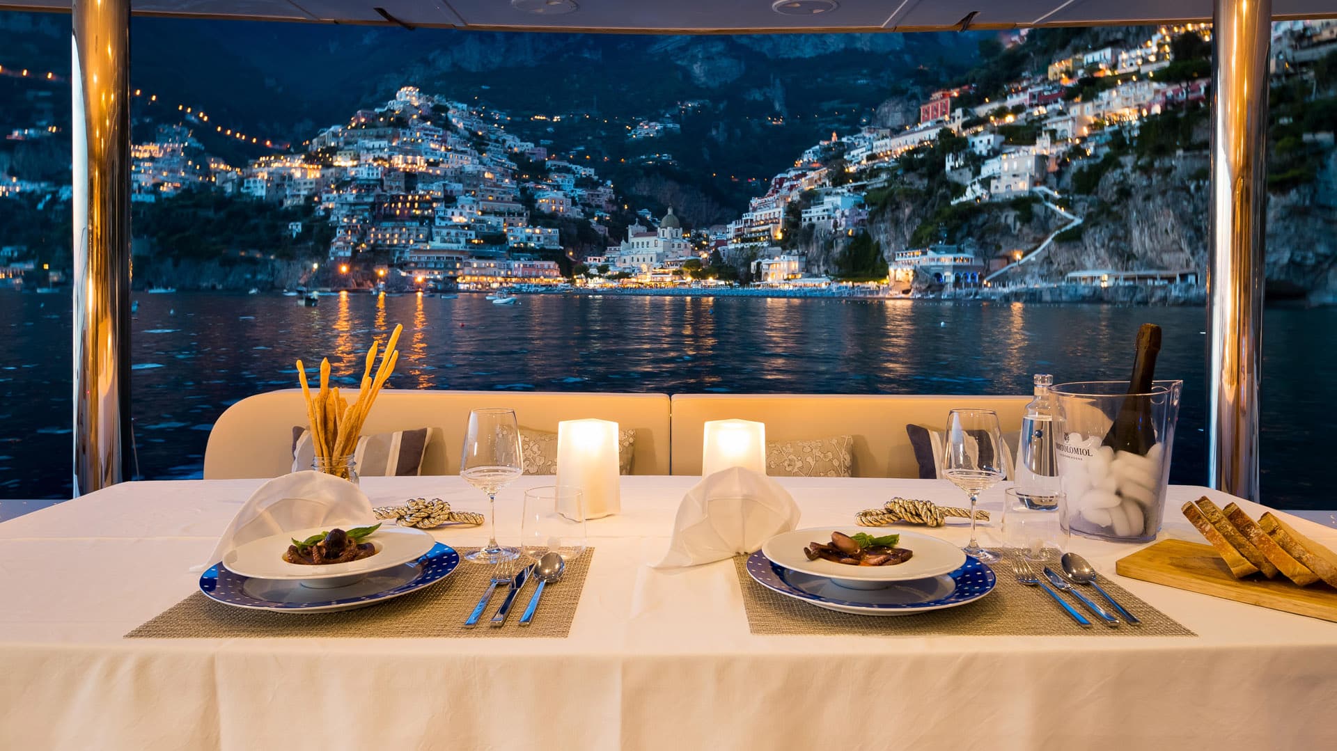 Ombre Blu 3, Naples, Italy