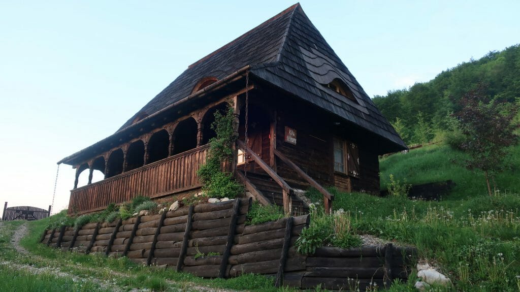 Ravens Nest Apuseni Mountains Romania Steppes Travel