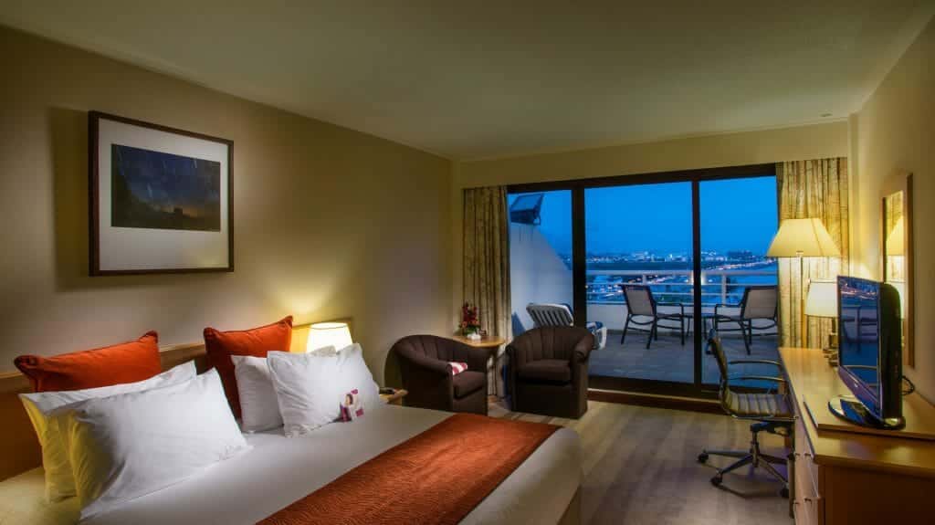 Crowne Plaza Hotel, Muscat, Oman