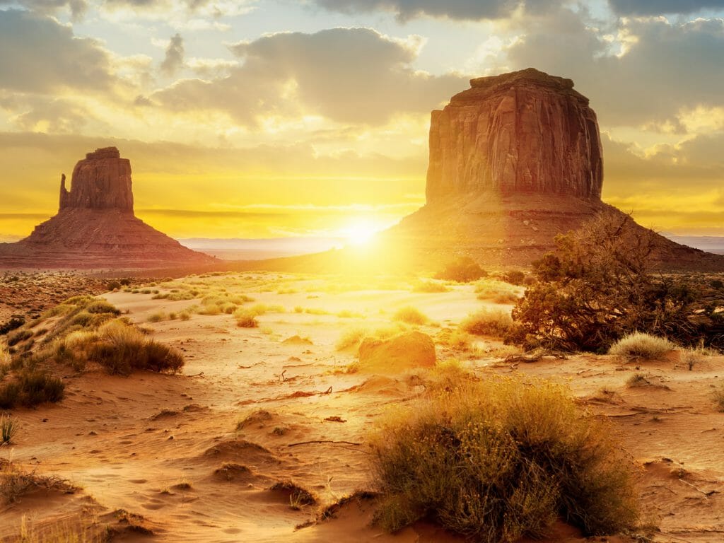 Sisters Rocks, Monument Valley National Park, Utah, USA