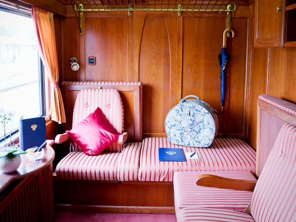 Golden Eagle Danube Express, Deluxe Cabin