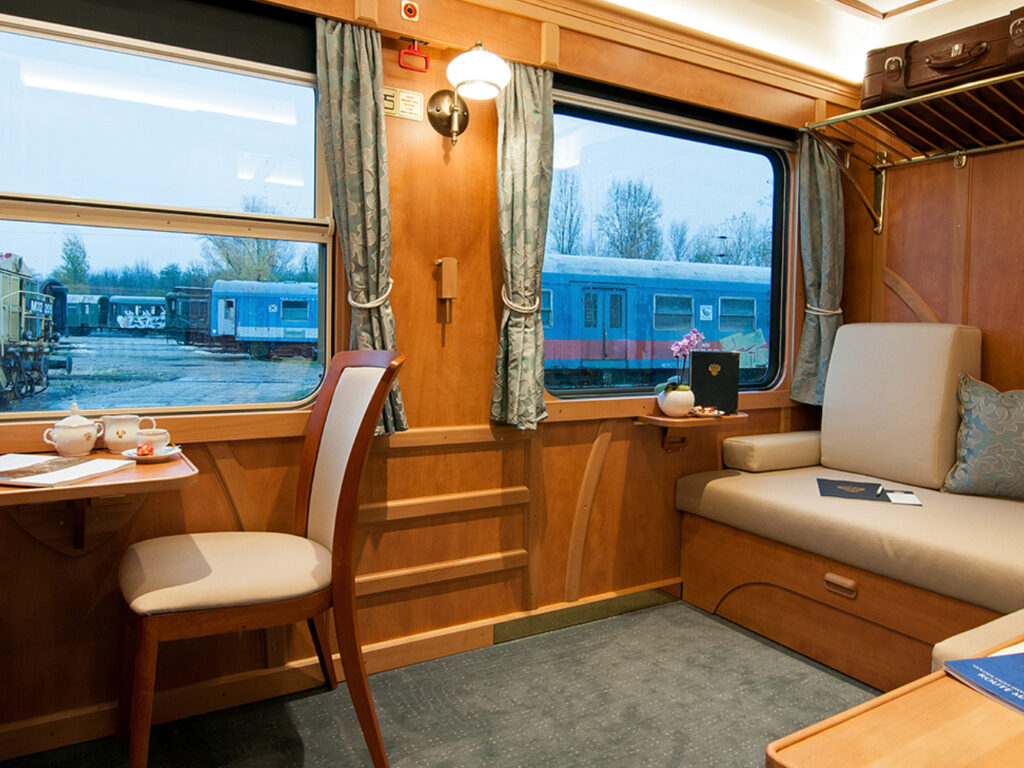 Golden Eagle Danube Express, Superior Deluxe Cabin
