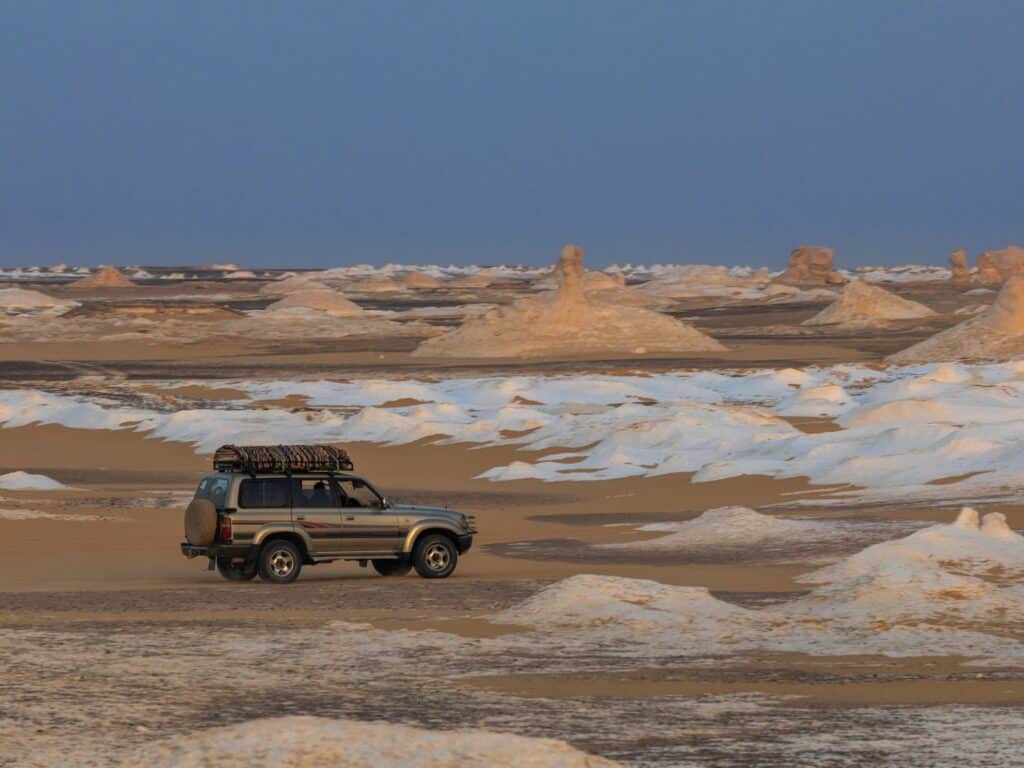 4WD in the White Desert, Egypt