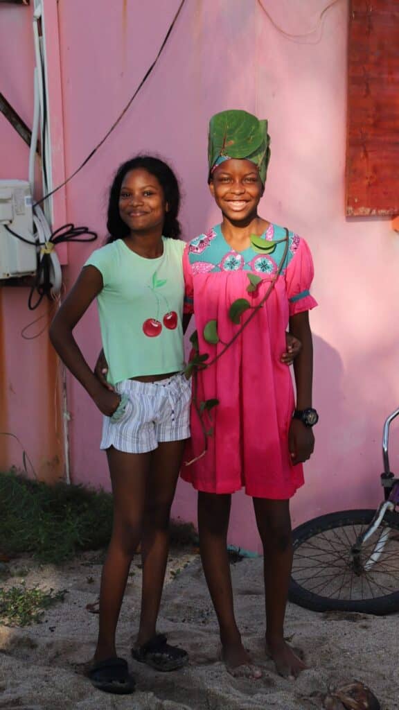Garifuna Girls, Belize