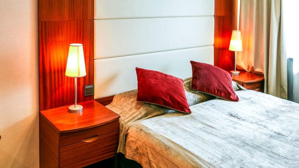 Junior Suite, Ocean Endeavour, Spitsbergen, Greenland, Canadian Arctic