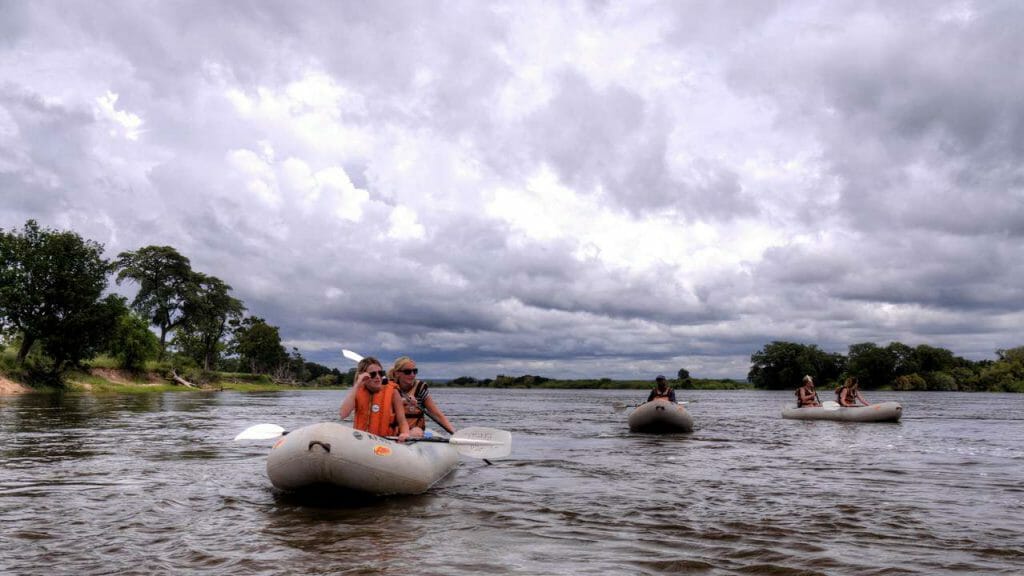 canoeing,  Zambezi Sands, Victoria Falls, Zimbabawe