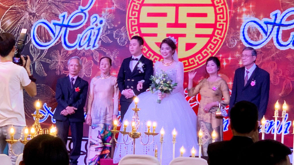 Vietnamese wedding bride and groom