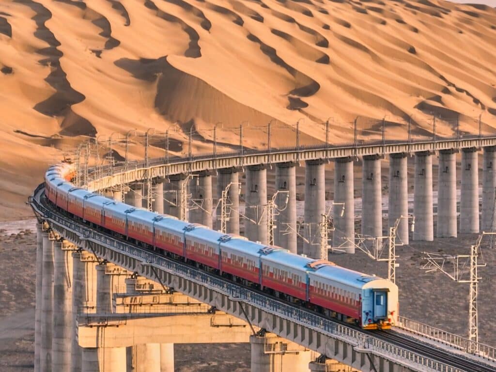 Golden Eagle Train, Desert crossing, China